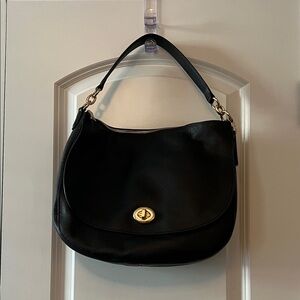 Black Coach Large Hobo style pebble grain Leather Handbag. Mint condition.